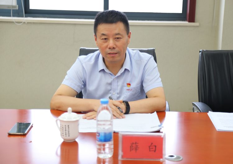薛白現場督導民主生活會.JPG